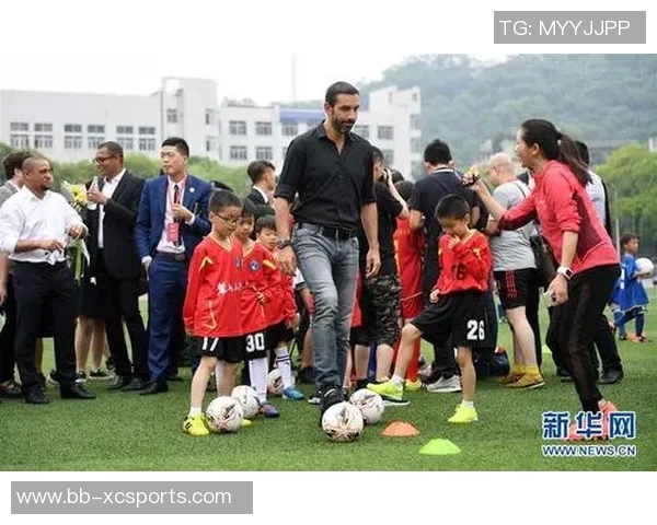 如果足球球星进入一所学校,他们会如何影响校园文化和学生生活 如果足球球星进入一所学校,他们会如何影响校园文化和学生生活